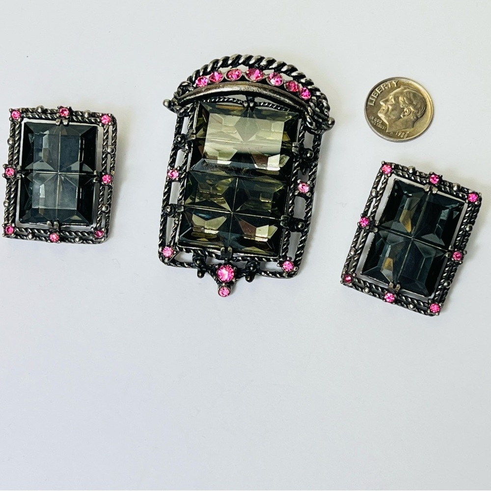 VINTAGE SARAH COVENTRY MIDNIGHT MAGIC BAROQUE GOTH PENDANT/BROOCH CLIP EARRINGS - Picture 3 of 14